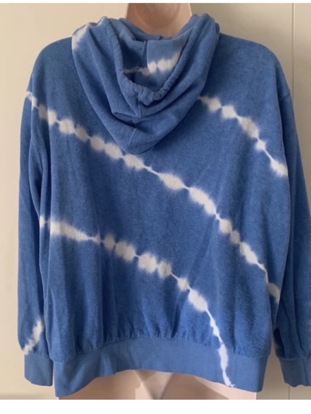 Wild Fable Periwinkle Blue White Tie Dye Terrycloth Hoodie Sweatshirt XS$24 $47 - Picture 5 of 6